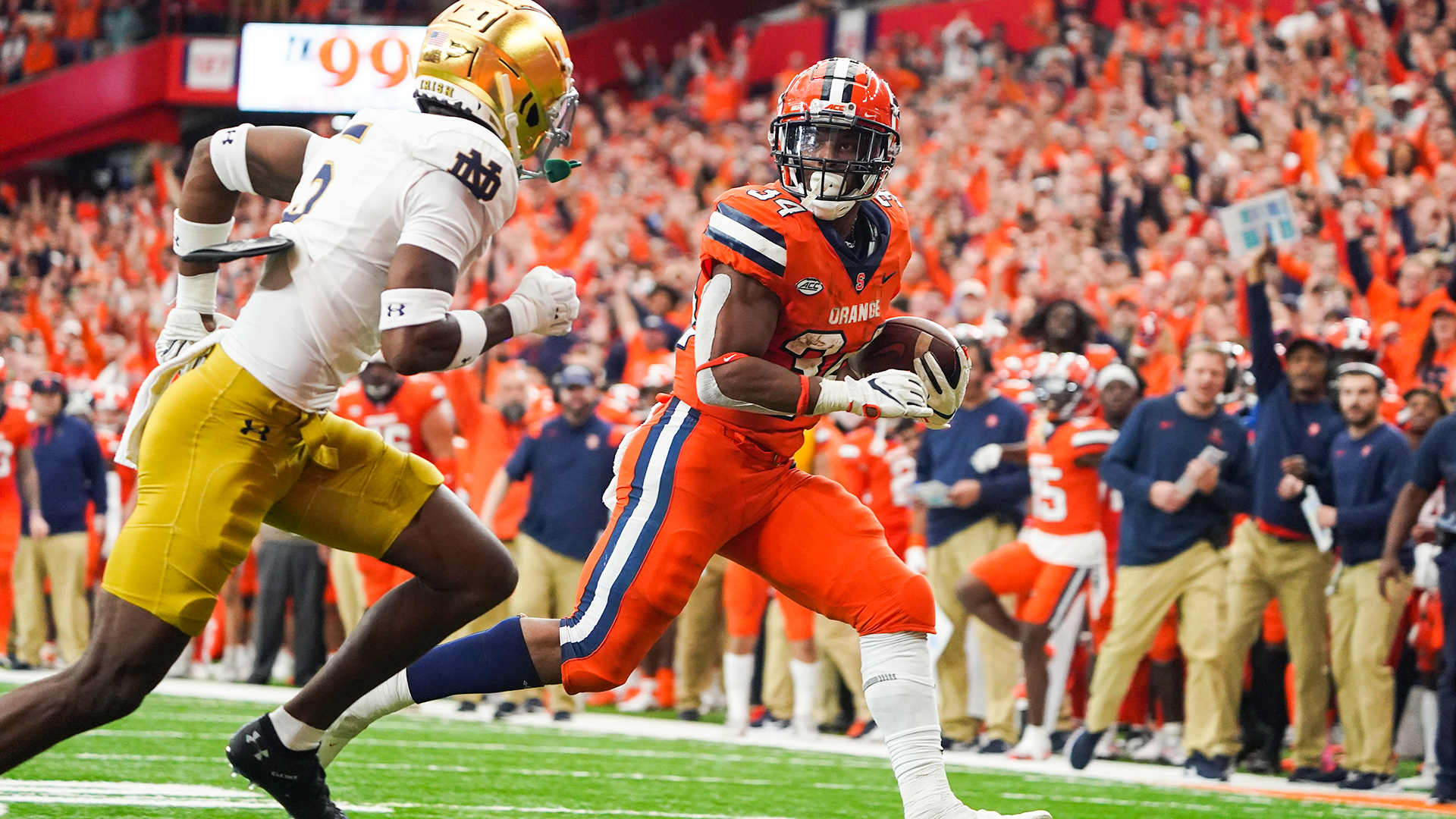 Pro football: Undrafted Syracuse running back Tucker signs with